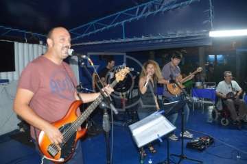 Charlie's & Ruano Band menea a Salinetas (Foto TA)